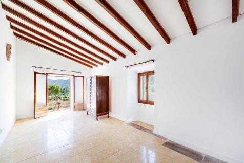 09-sarraco-Charmante Finca im Kuenstlerdorf S¿Arracó-kaufen-schlafzimmer