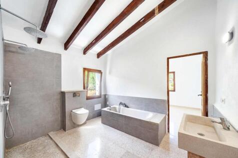 12-sarraco-Charmante Finca im Kuenstlerdorf S¿Arracó-kaufen-badezimmer