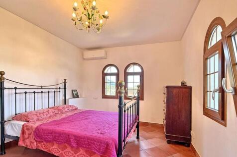 11-andratx-Mediterranes Stadthaus mit Grundstueck-kaufen-schlafzimmer