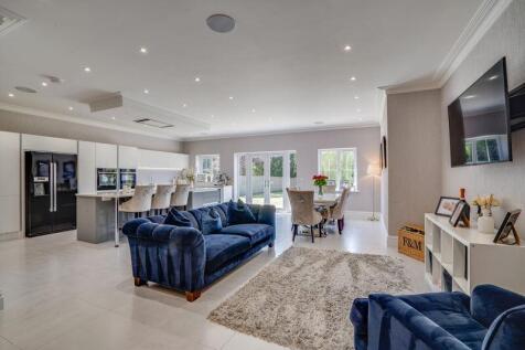 Kitchen / Family / Dining room