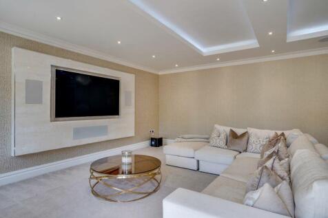 Lounge Media Wall