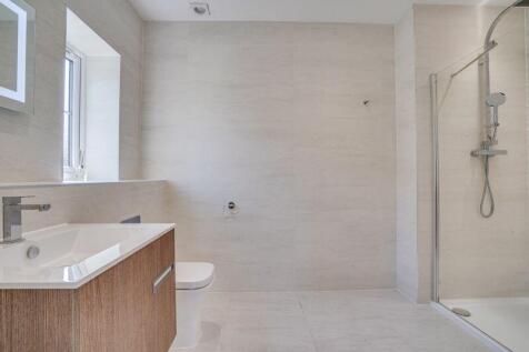 Bedroom Three En-Suite