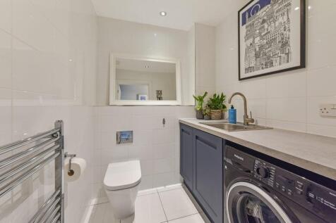Cloakroom/Utility Room
