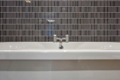 En-suite Bath