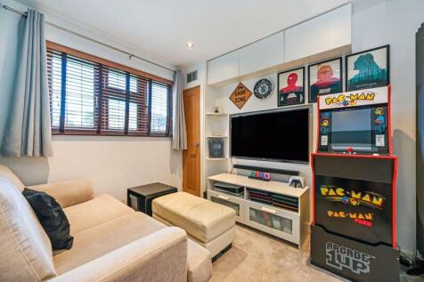 &#34;Man Cave&#34; or Snug