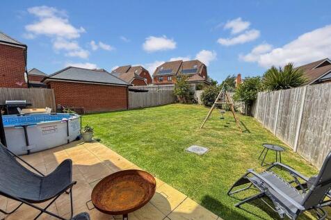 West Facing Rear Garden