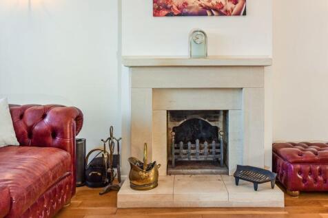 Lounge Fireplace