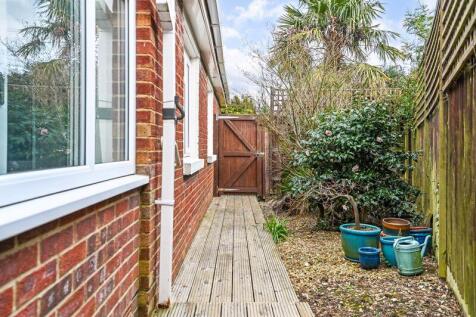 Side Garden/Access
