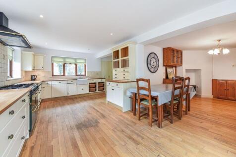 Kitchen / Breakfast Room 