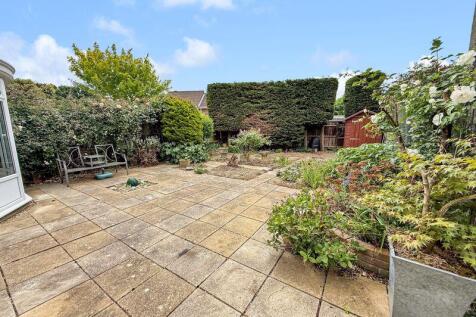 South Facing Rear Garden 