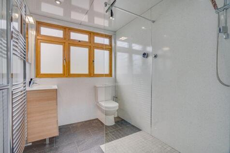 En-Suite to Bedroom One