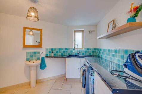 Utility Cloakroom 