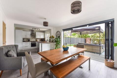 Kitchen/Dining Rom 