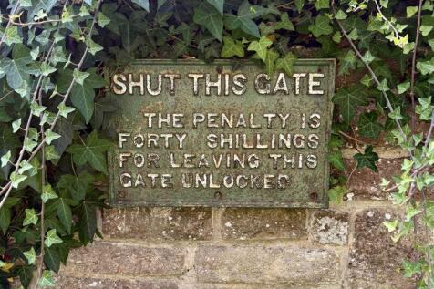 Gate Sign 
