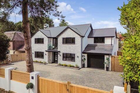 External with Gated Entrance