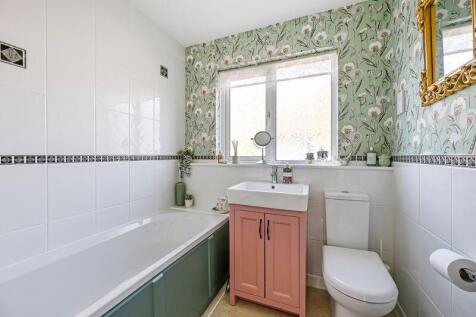 Ground Floor Family Bathroom