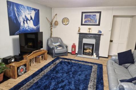 Living Room (Vendor Photo)