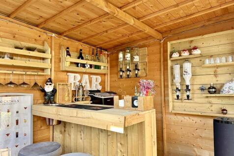 Garden Bar
