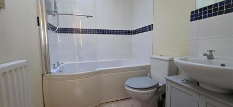 Bathroom.jpg