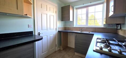 Kitchen 2.jpg