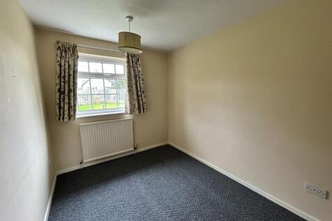 Bedroom 2.JPEG