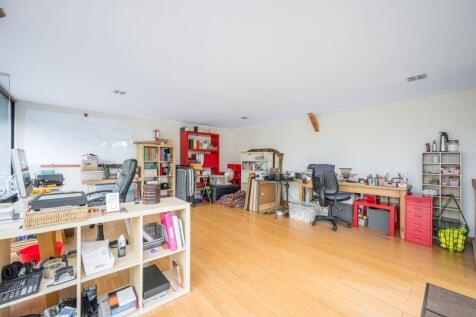 Studio / Office