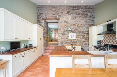 Kitchen / Breakfast Room