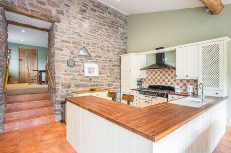 Kitchen / Breakfast Room