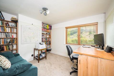Study / Bedroom