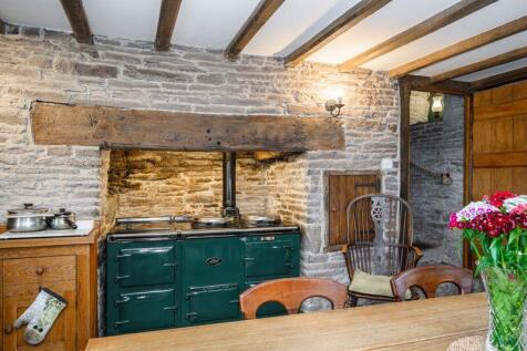 Kitchen Features