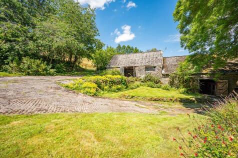Stone Agricultural Barns and Outbuild...