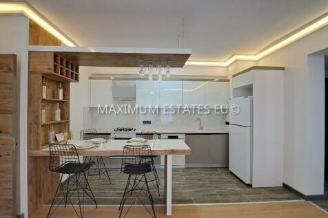 SHOWHOUSE