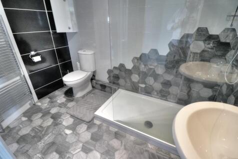 En-Suite Shower