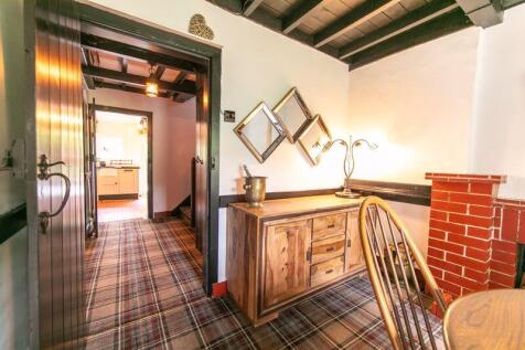 Dining room, hallway &amp; kitchen