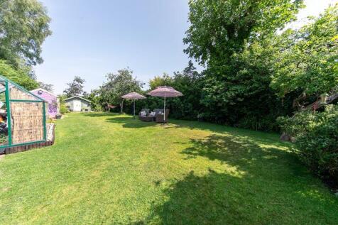 Private rear garden