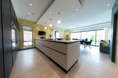 Kitchen, living &amp; dining space