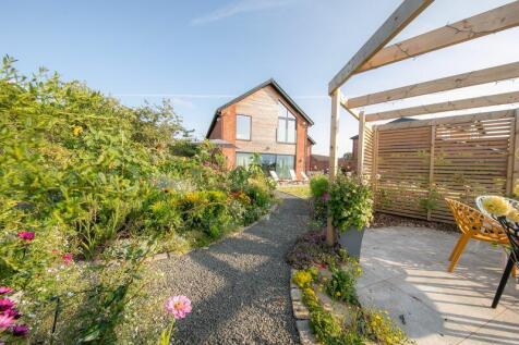 Beautifully landscaped gardens
