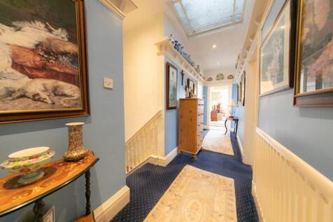 First floor landing