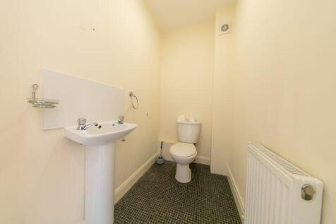 Ground floor washroom (annex)