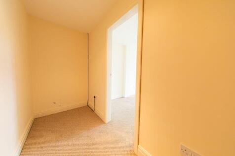 Bedroom 1 walk in wardrobe