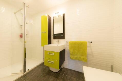 Bedroom 2 en-suite