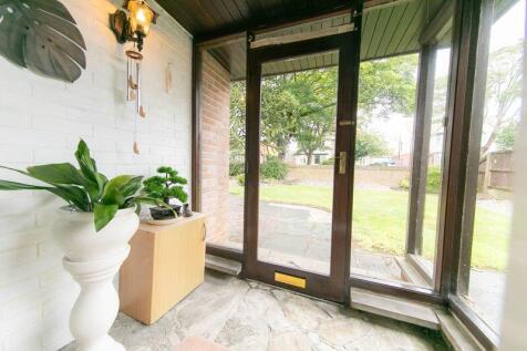 Entrance porch