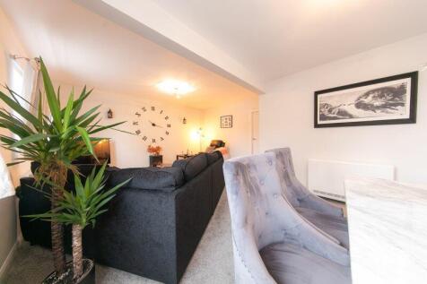 Lounge and dining area