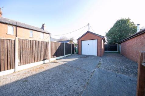 External garage and off road parking