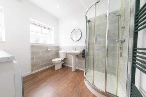Utilities &amp; shower room