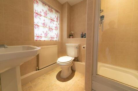 Bedroom 1 en-suite