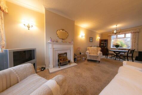 Living &amp; dining room
