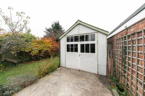 External garage