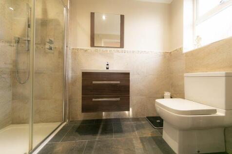 Bedroom 1 en-suite