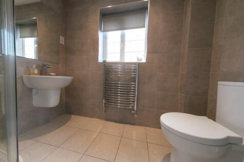 Bedroom 1 en-suite